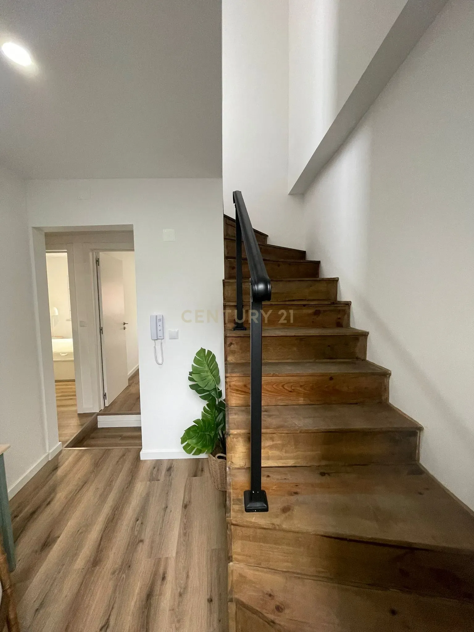 Apartamento T3 Duplex à Venda em Vila Viçosa - Mobilado e Equipado, Pronto a Habitar! - Image 7