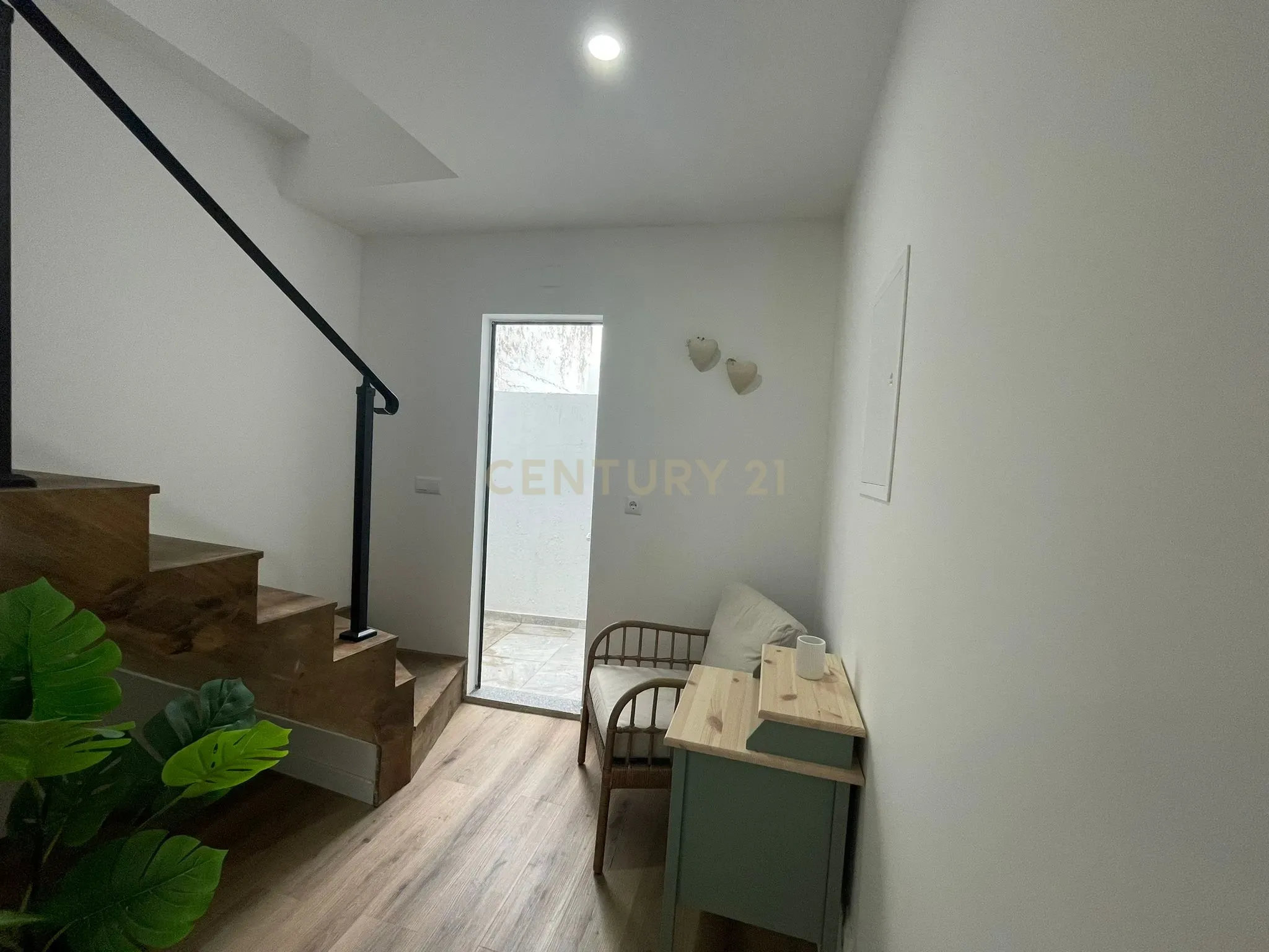 Apartamento T3 Duplex à Venda em Vila Viçosa - Mobilado e Equipado, Pronto a Habitar! - Image 8