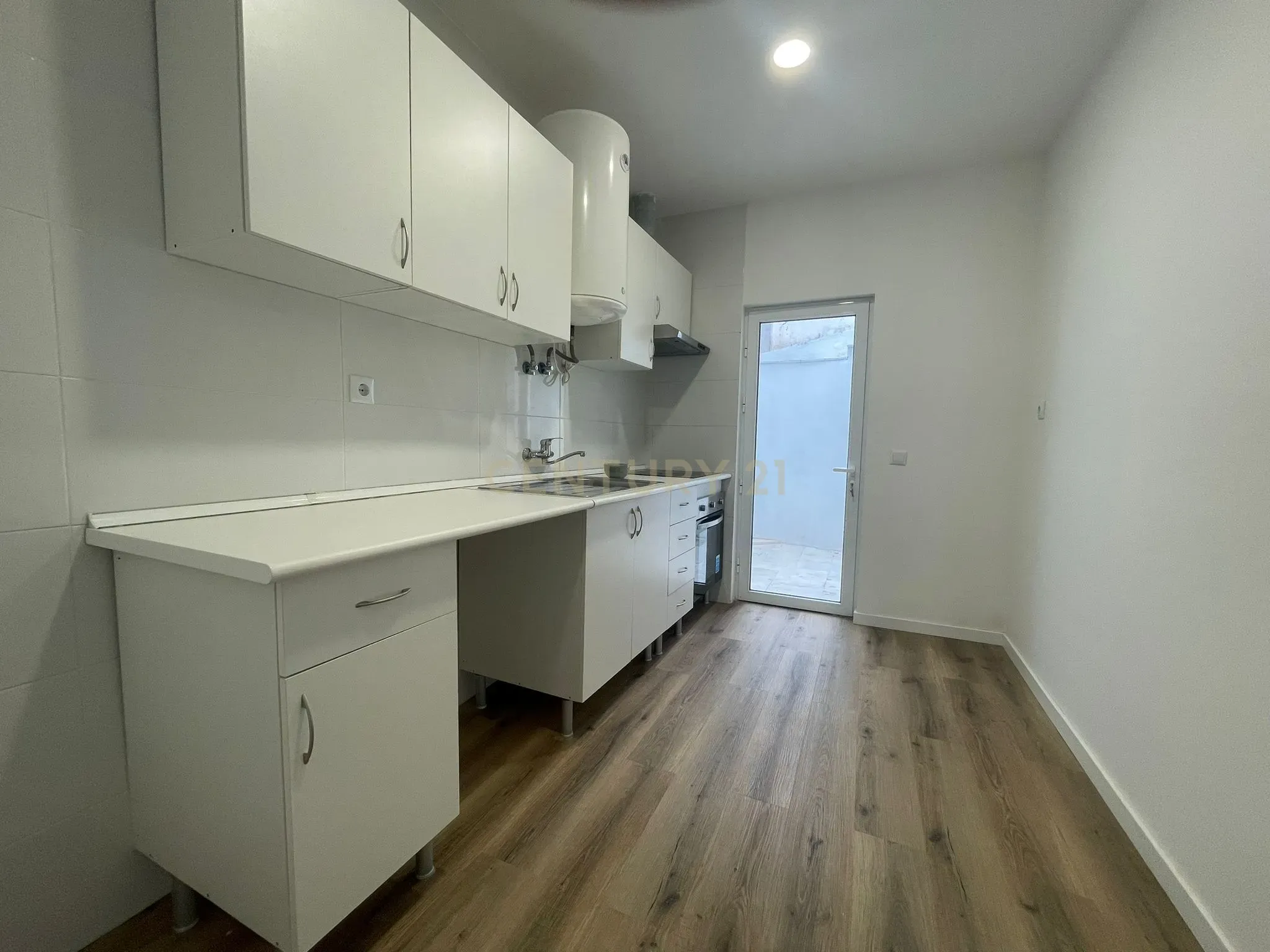 ***RESERVADO*** Apartamento T1 à Venda em Vila Viçosa - Totalmente Renovado e a Estrear! - Image 11