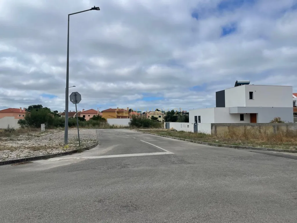Lote de terreno para construção de Moradia, Apartamentos e Loja ou apenas Apartamentos - em Aires, Palmela - Image 15