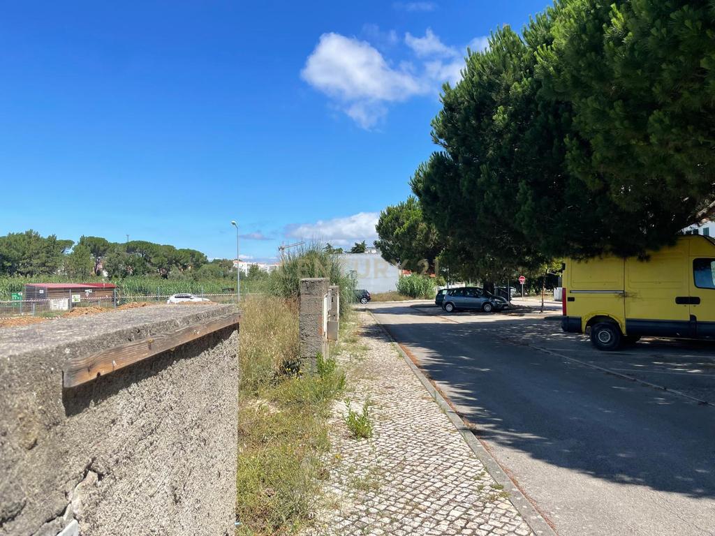 Lote (n.13) de Terreno para construção de moradia em Quinta do Texugo, em Sesimbra - Image 3