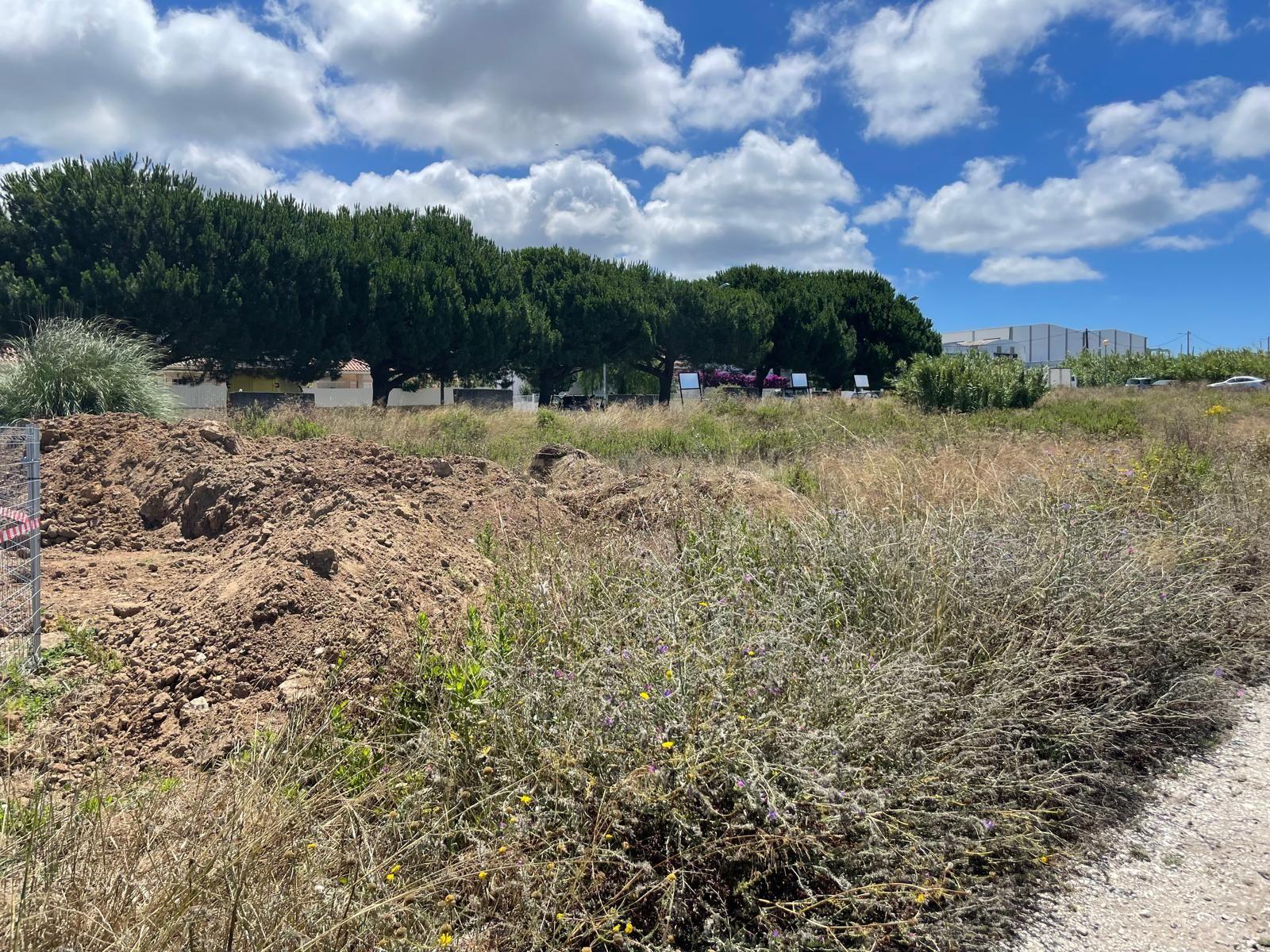 Land for sale in Sesimbra, Portugal — €70,000