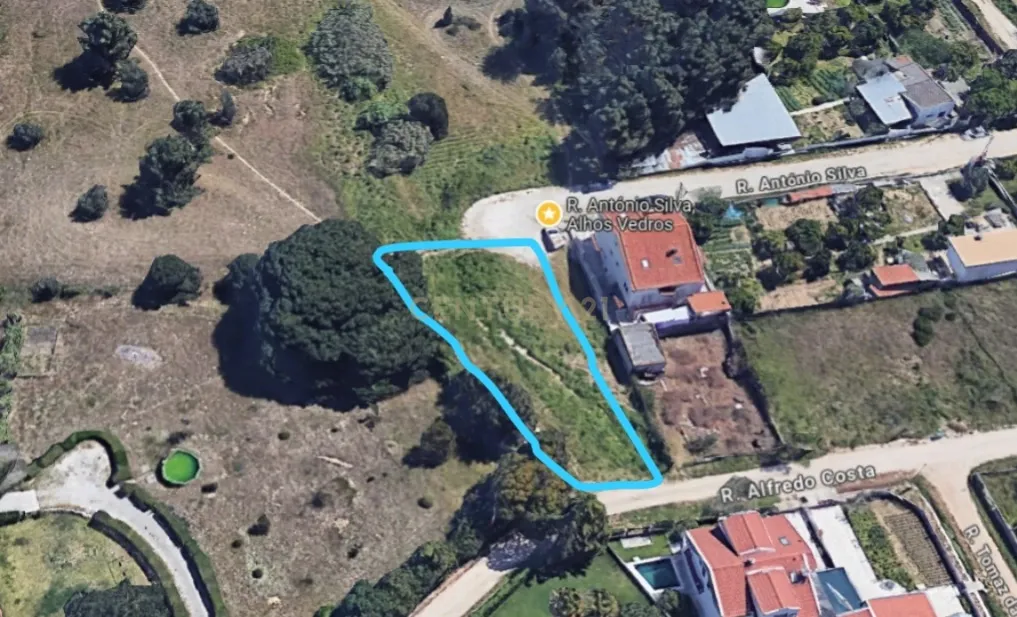 Terreno Urbano com 685m2, em Alhos Vedros - Image 3