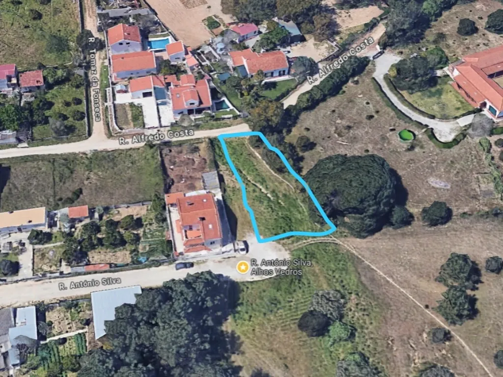 Terreno Urbano com 685m2, em Alhos Vedros - Image 6
