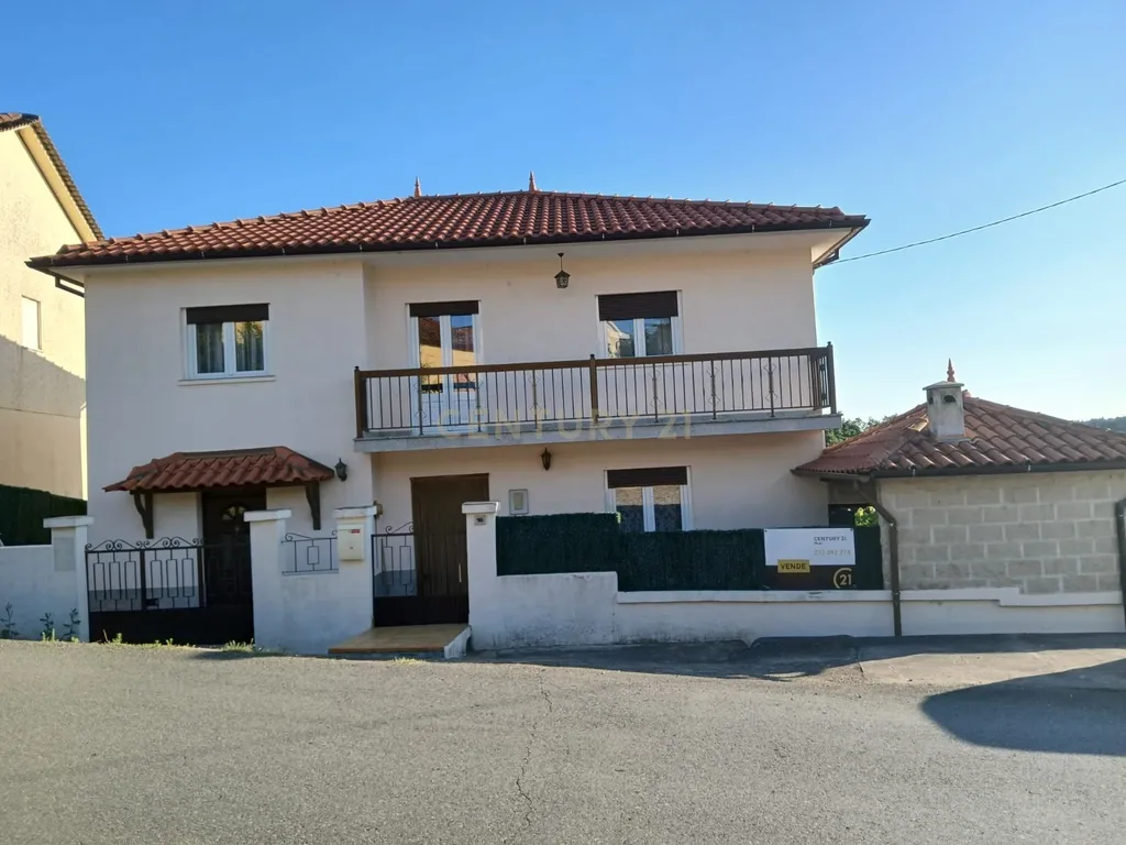 Moradia na Aldeia de Avelanoso - Image 1
