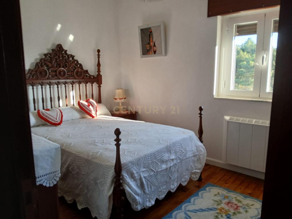 Moradia na Aldeia de Avelanoso - Image 42