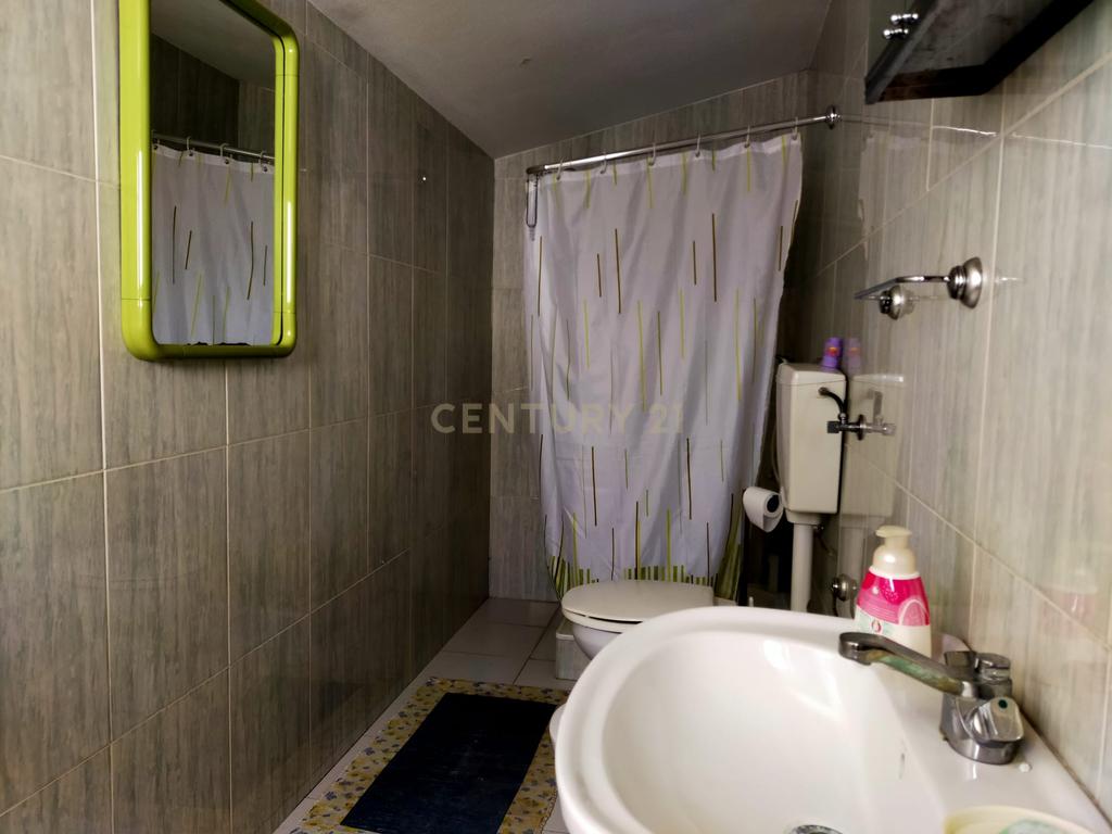 Terreno urbano em Melides com uma moradia e um anexo com 182,44m2 em 1.718m2 de terreno - um verdadeiro Oásis no campo e perto da praia - Image 6