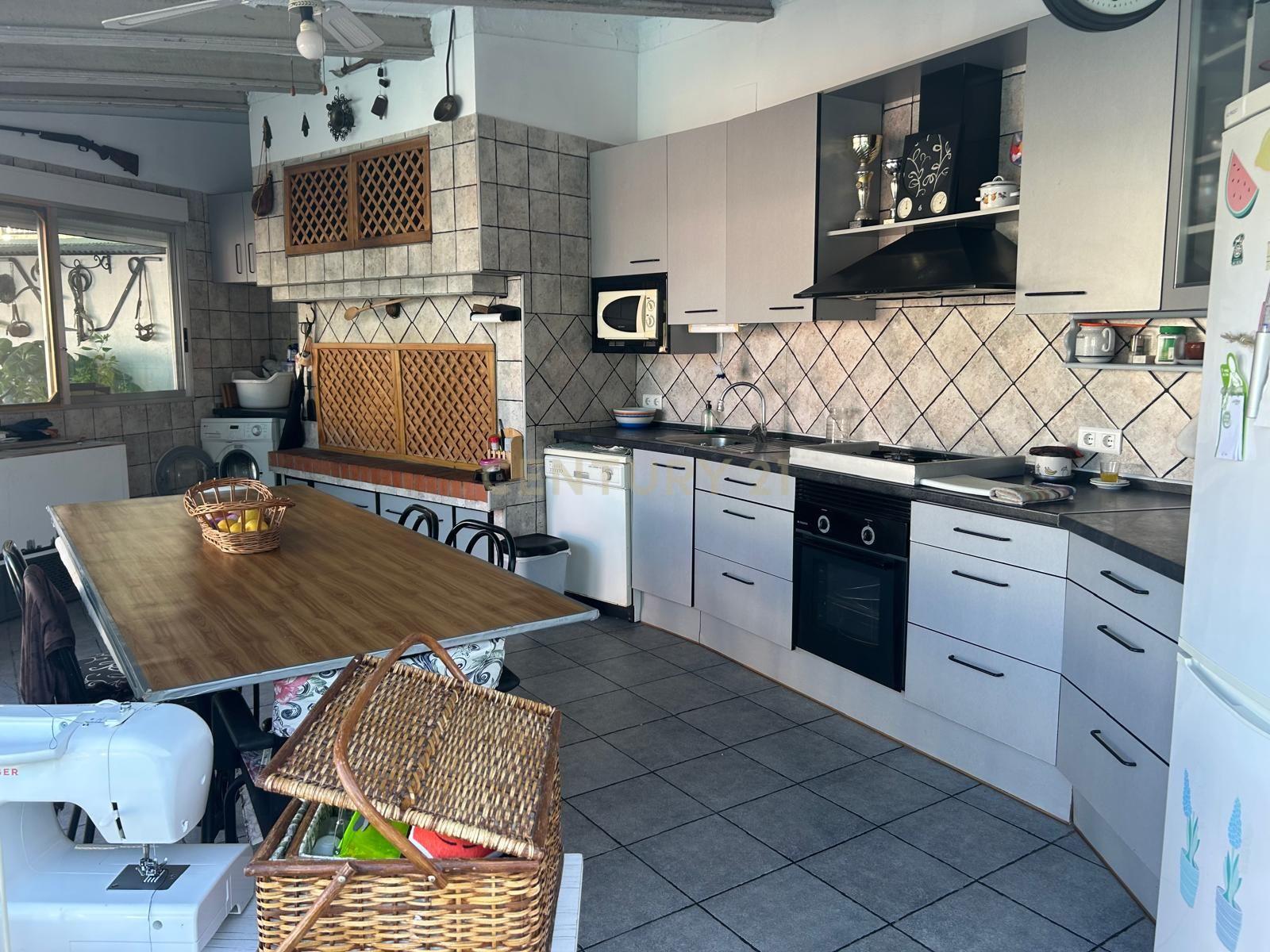 undefined - Image 5