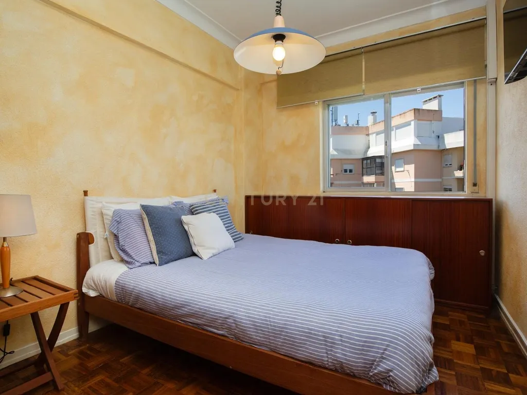Apartamento T1 no Monte do Estoril - Image 9