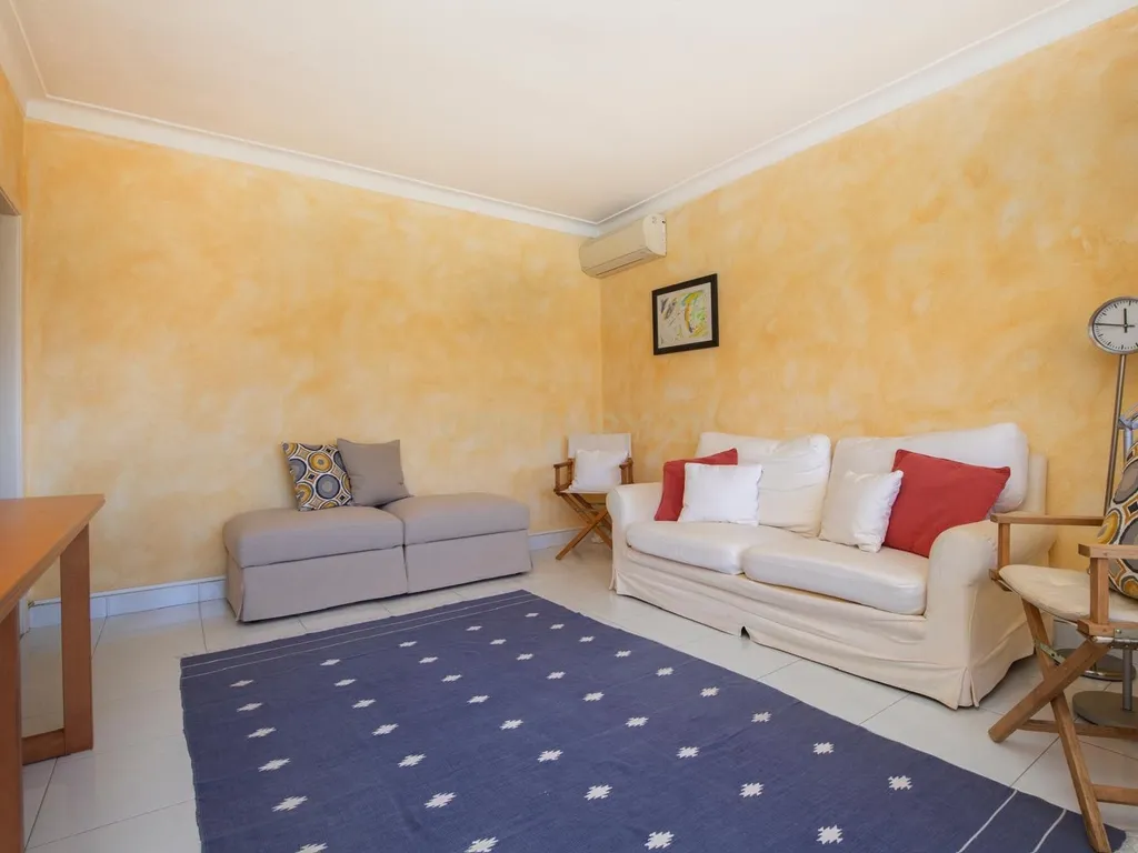 Apartamento T1 no Monte do Estoril - Image 3