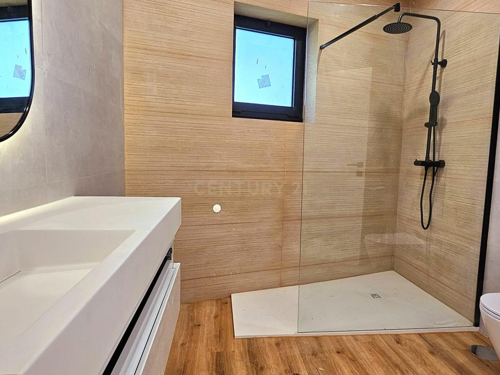 Moradia Térrea com três quartos Nova em Palmeira de Faro Esposende - Image 13