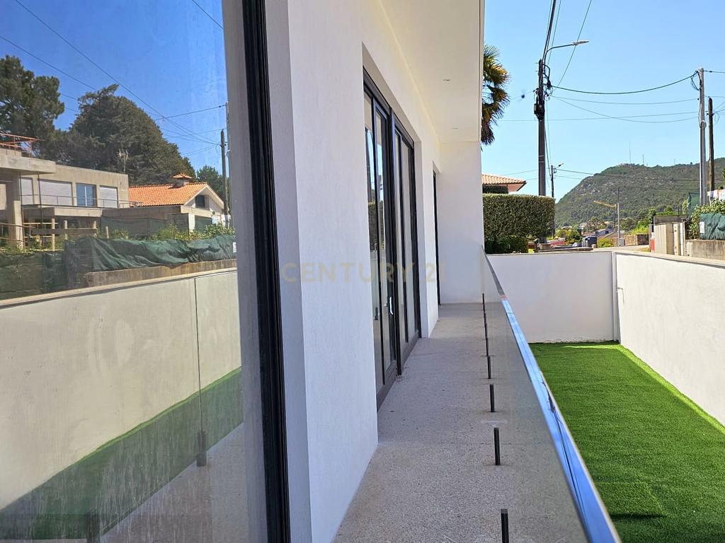 Moradia Térrea com três quartos Nova em Palmeira de Faro Esposende - Image 27