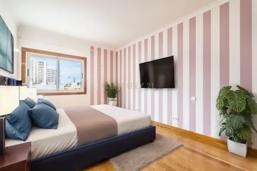 Apartamento T4 na Avenida 5 de Outubro - Faro - Image 16