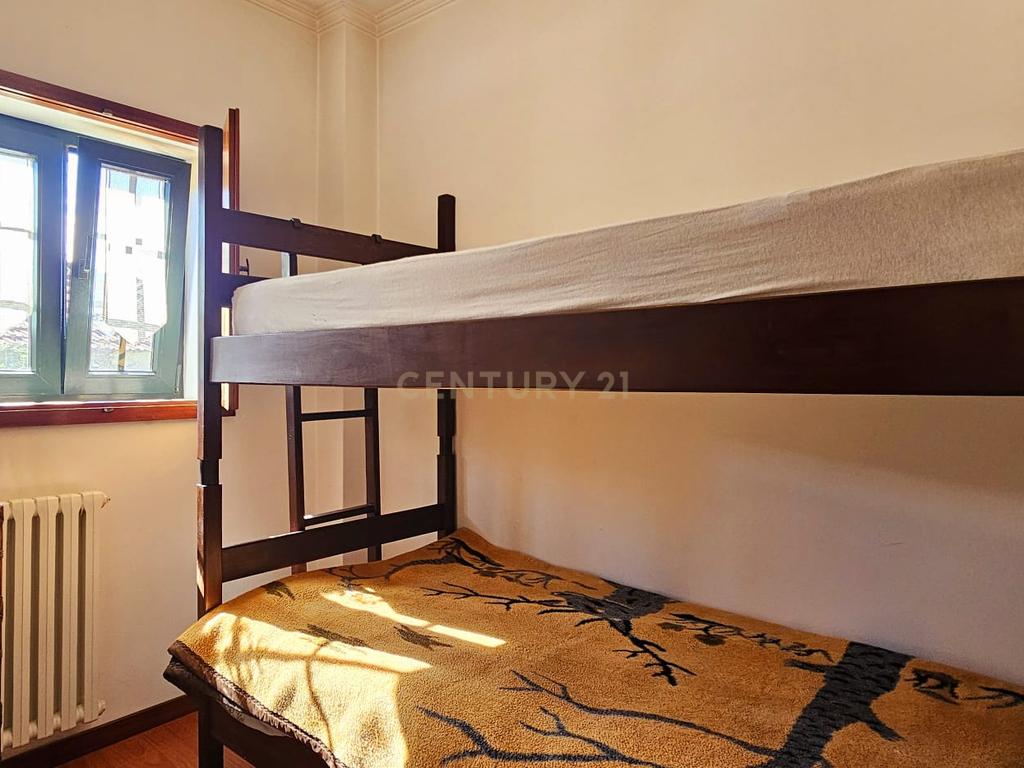 Moradia com quatro quartos  com piscina em Romarigães Paredes de Coura - Image 27