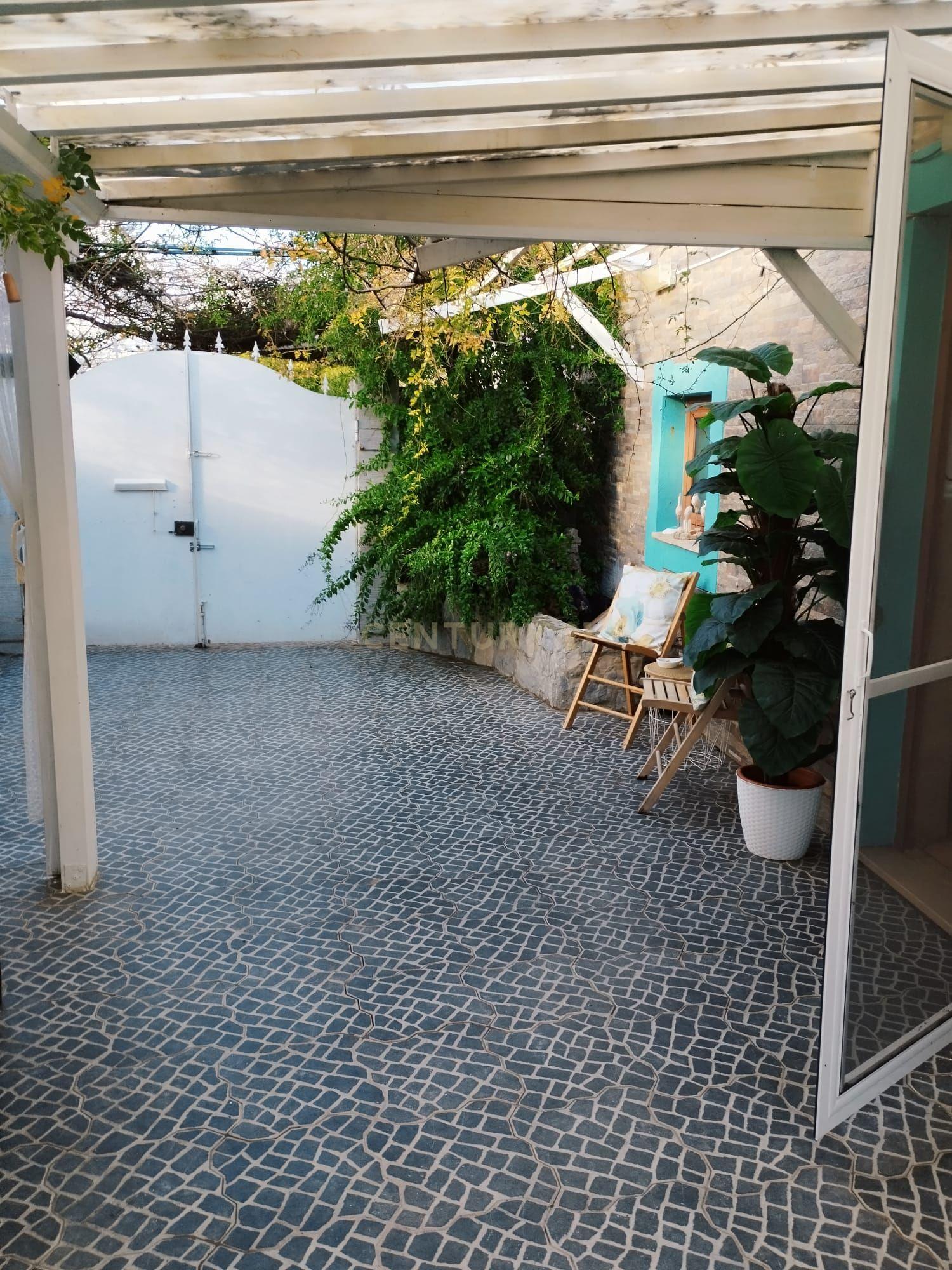 Charmosa Moradia T2+1 Remodelada com Piscina e Estacionamento em Livramento, Tavira - Image 22