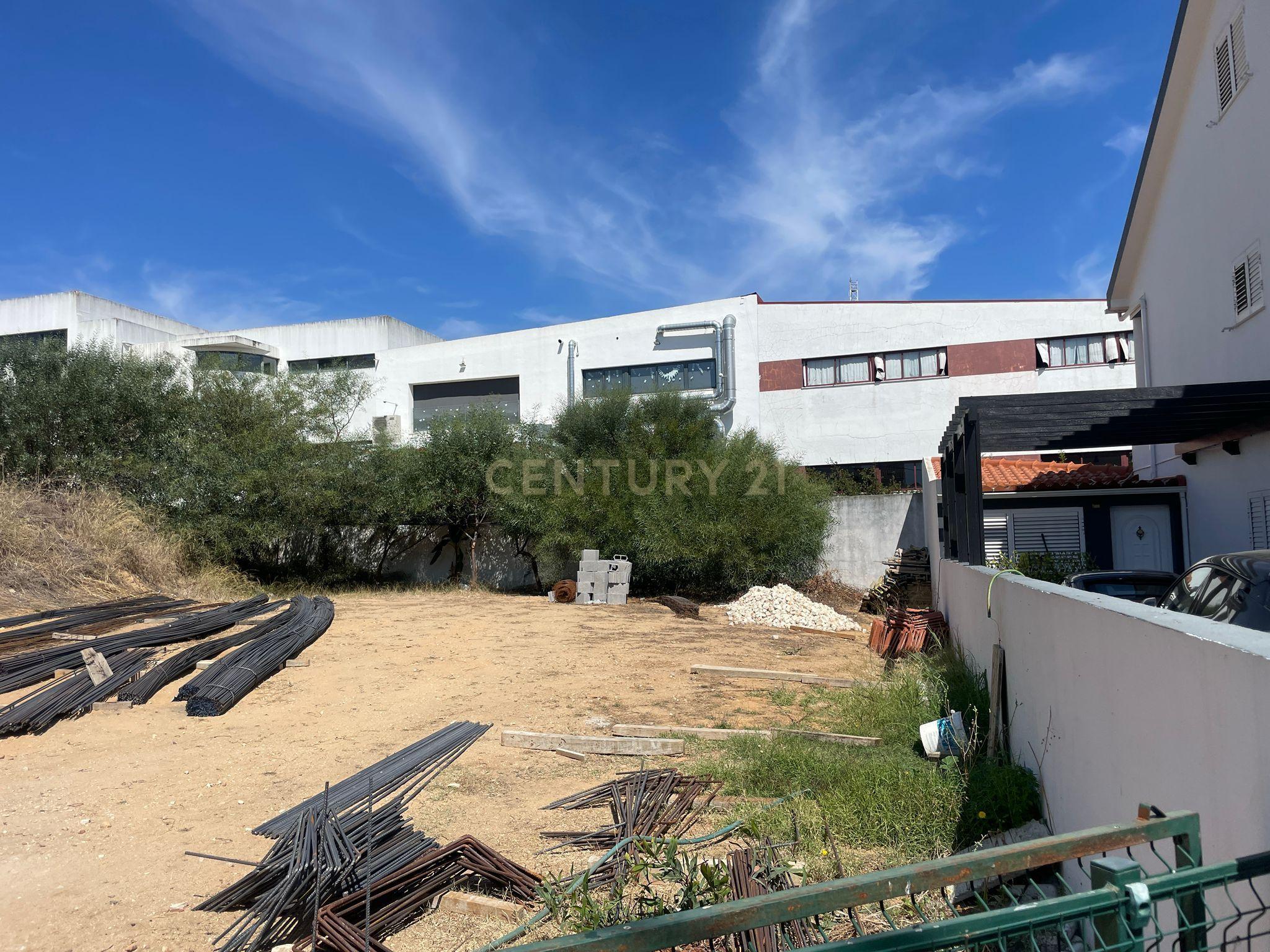 Terreno Urbano à Venda - Quinta do Chiado, Almada - Image 4
