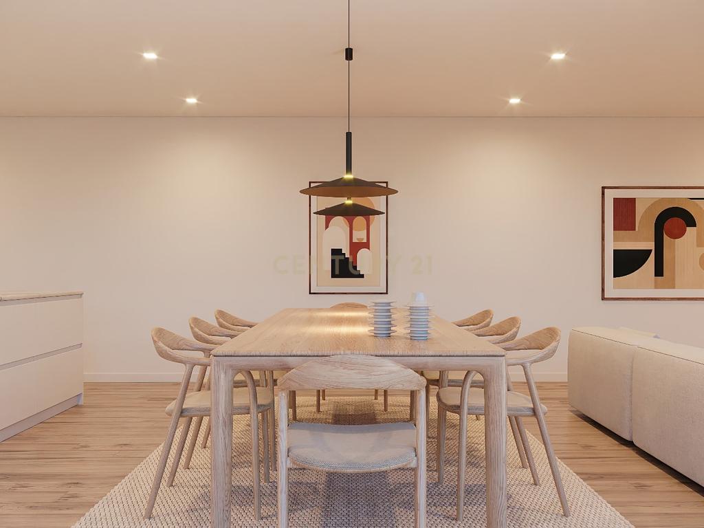 Moradia T4 inserida em Lote com 640m2 no Barril, Encarnação - Image 9
