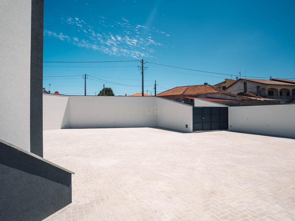 T3+1 Moderno em Leiria - Image 2