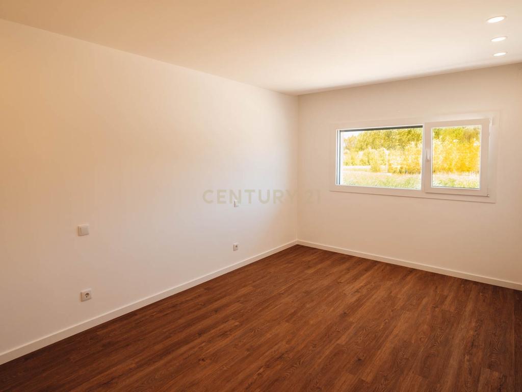 T3+1 Moderno em Leiria - Image 27