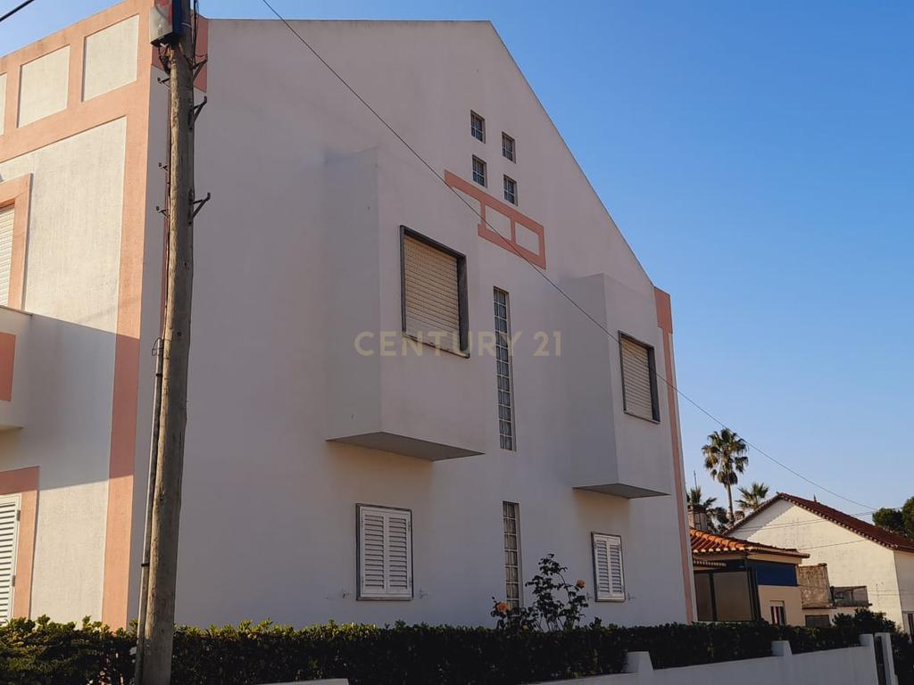 Moradia com 5 quartos na Consolação, perto da praia - Image 21
