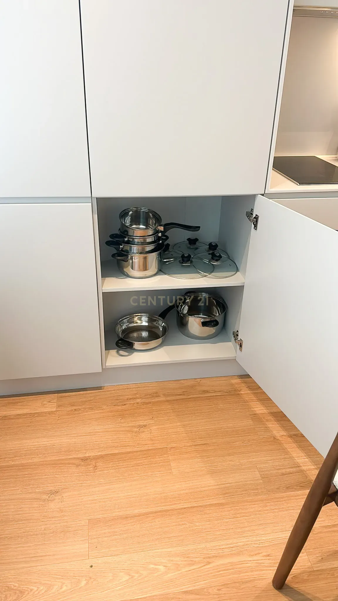 Luxuoso Apartamento T1 para Arrendamento - Lisboa, Campolide - Image 27