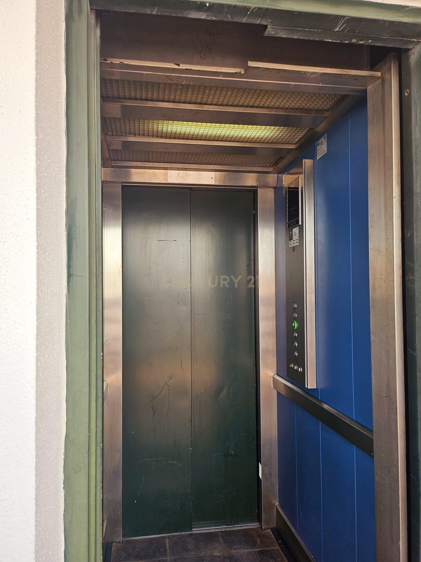 Apartamento T3 com terraço e garagem Condomínio Santa Catarina, Centro Histórico de Évora - Image 30