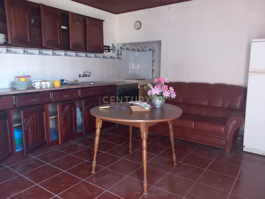 Moradia T4 em Rabo de Peixe, no concelho da Ribeira Grande! - Image 28