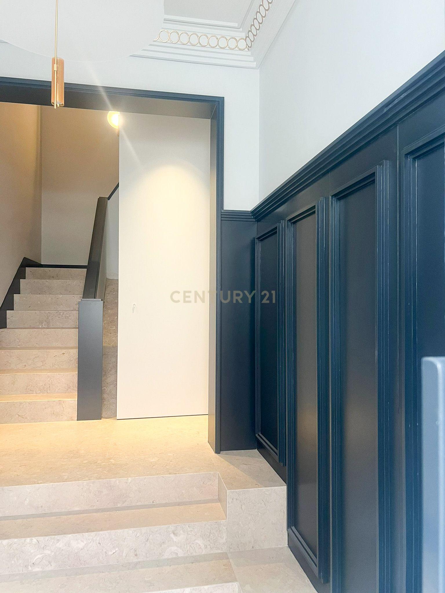 Luxuoso Apartamento T1 para Arrendamento - Lisboa, Campolide - Image 25