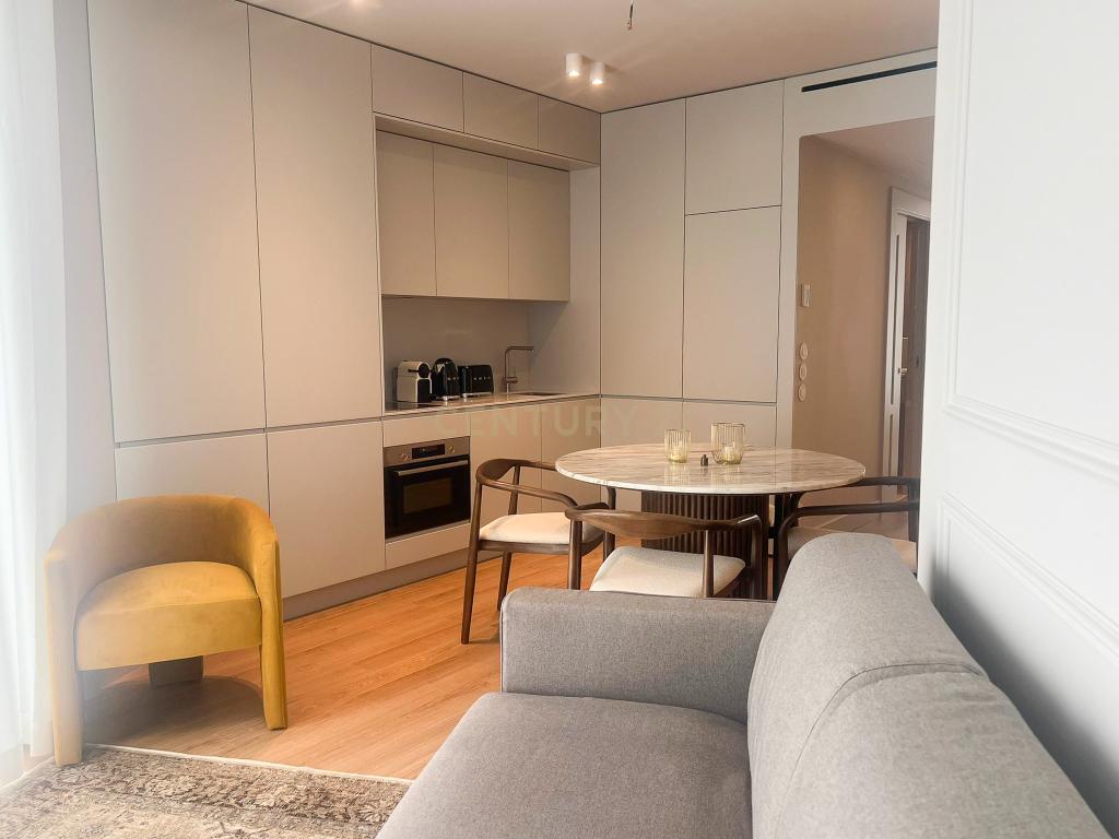 Luxuoso Apartamento T1 para Arrendamento - Lisboa, Campolide - Image 6