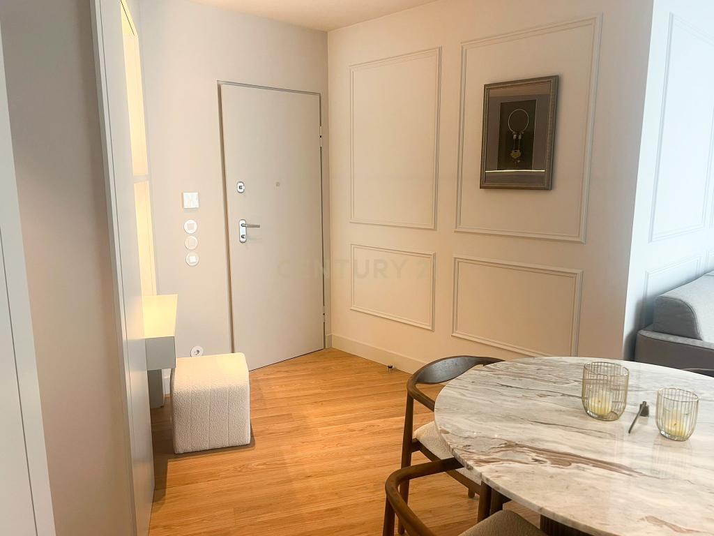 Luxuoso Apartamento T1 para Arrendamento - Lisboa, Campolide - Image 14