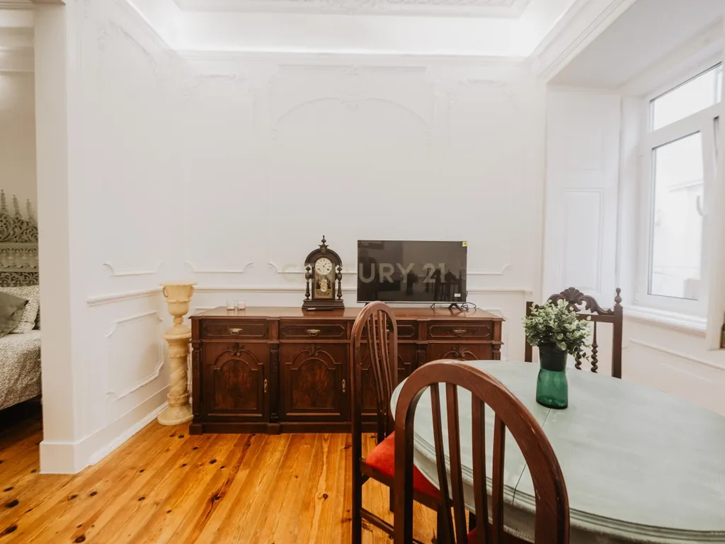 Apartamento T1 +1 de charme no Bairro Alto - Image 13