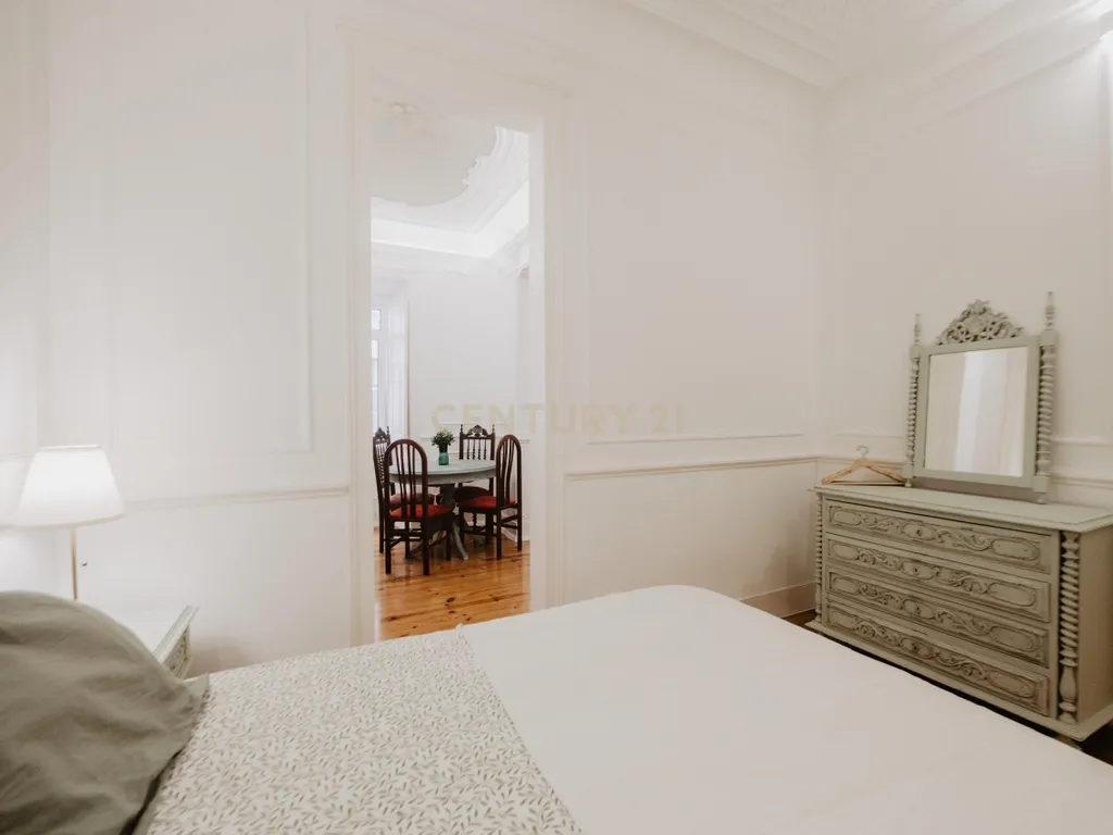 Apartamento T1 +1 de charme no Bairro Alto - Image 7