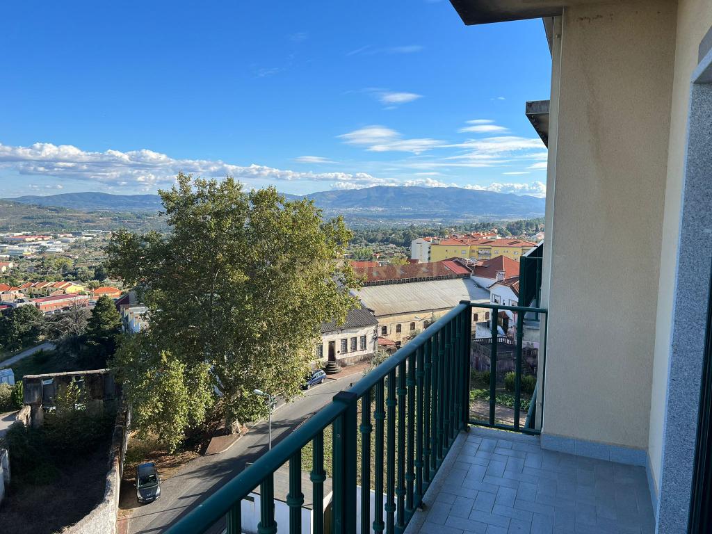 Apartamento T3 em Tortosendo, Covilhã - Image 31