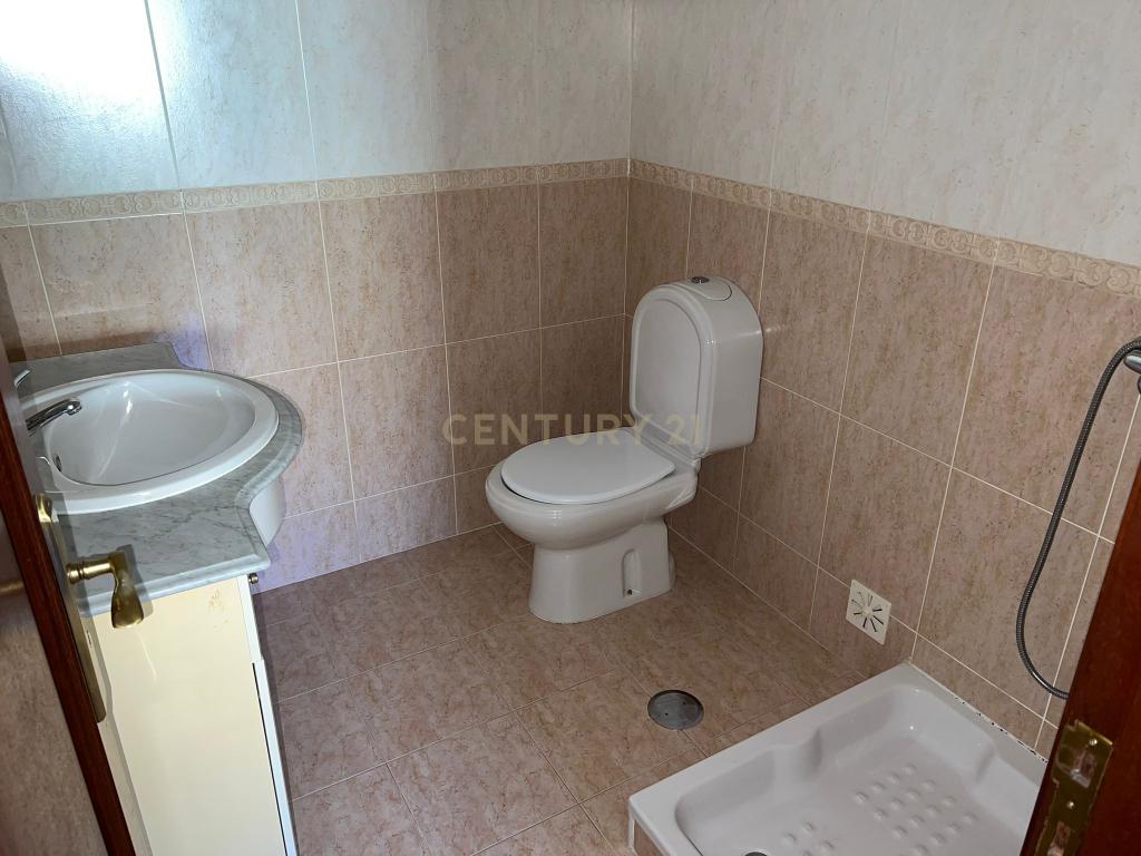 Apartamento T3 em Tortosendo, Covilhã - Image 14