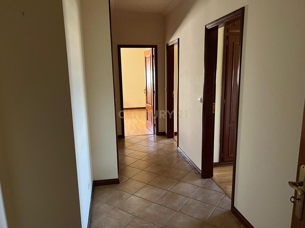 Apartamento T3 em Tortosendo, Covilhã - Image 5
