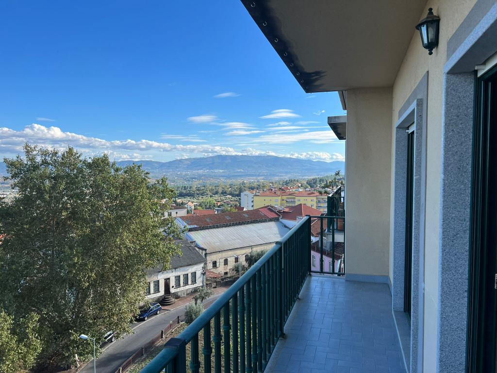 Apartamento T3 em Tortosendo, Covilhã - Image 7