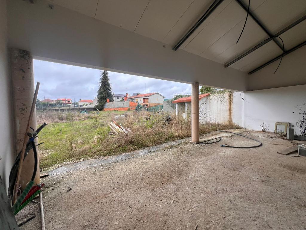 Moradia para recuperar em Boialvo - Avelãs de Cima, no concelho de Anadia - Image 7