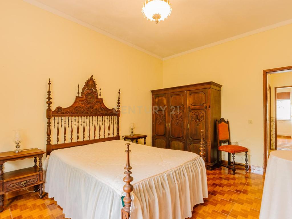 Excelente Moradia de 10 Assoalhadas, no Bairro Novo de Palhais, Loures - Image 24