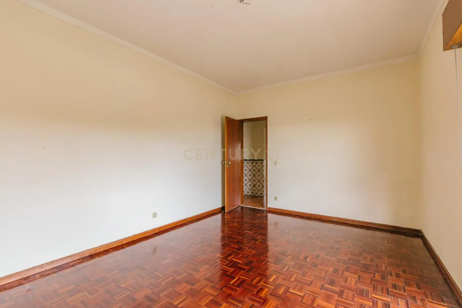 Excelente Moradia de 10 Assoalhadas, no Bairro Novo de Palhais, Loures - Image 22