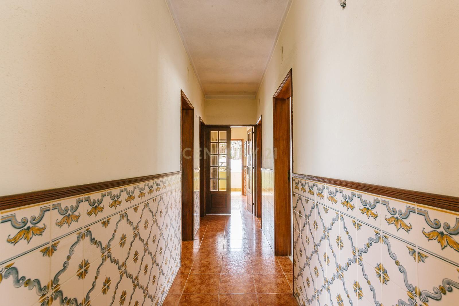 Excelente Moradia de 10 Assoalhadas, no Bairro Novo de Palhais, Loures - Image 25
