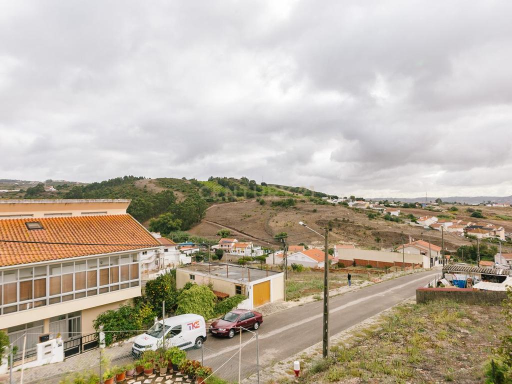 Excelente Moradia de 10 Assoalhadas, no Bairro Novo de Palhais, Loures - Image 33