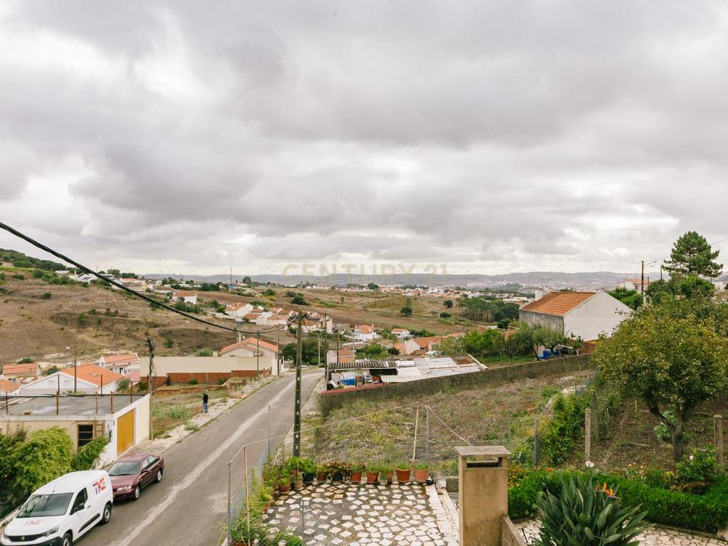 Excelente Moradia de 10 Assoalhadas, no Bairro Novo de Palhais, Loures - Image 31