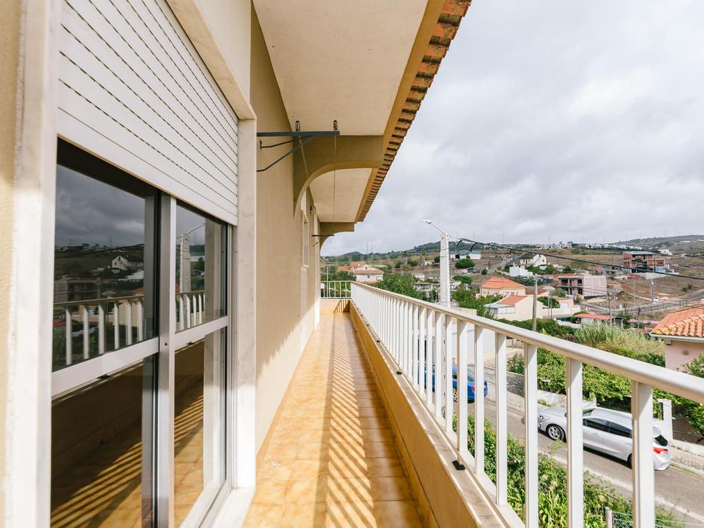 Excelente Moradia de 10 Assoalhadas, no Bairro Novo de Palhais, Loures - Image 28