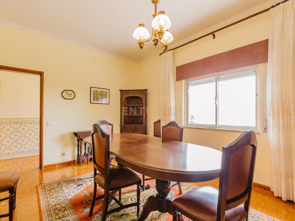 Excelente Moradia de 10 Assoalhadas, no Bairro Novo de Palhais, Loures - Image 19