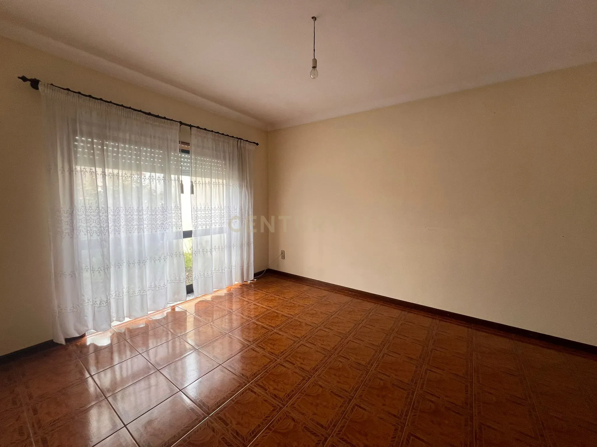Moradia T3 térrea em Vagos - Image 11