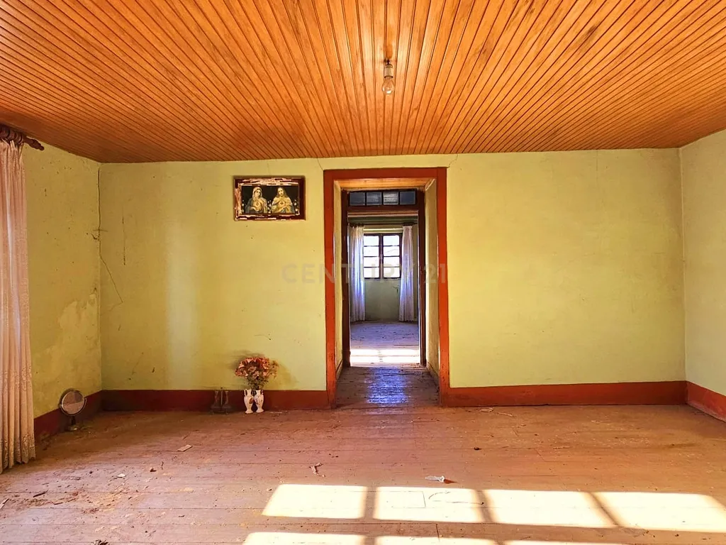 Casa para Recuperar em Barqueiros, Ideal para Investimento - Image 26