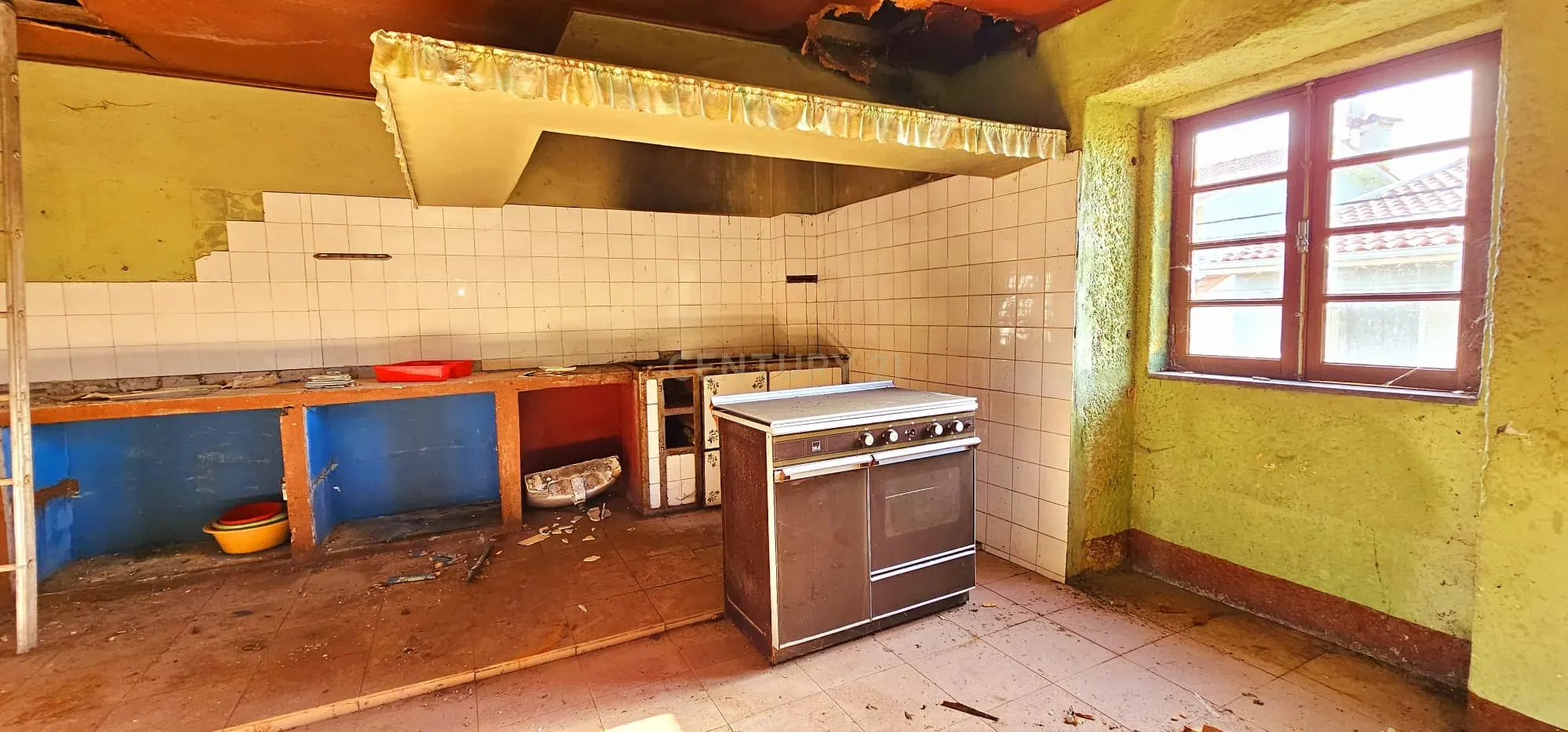 Casa para Recuperar em Braga, Ideal para Investimento - Image 22