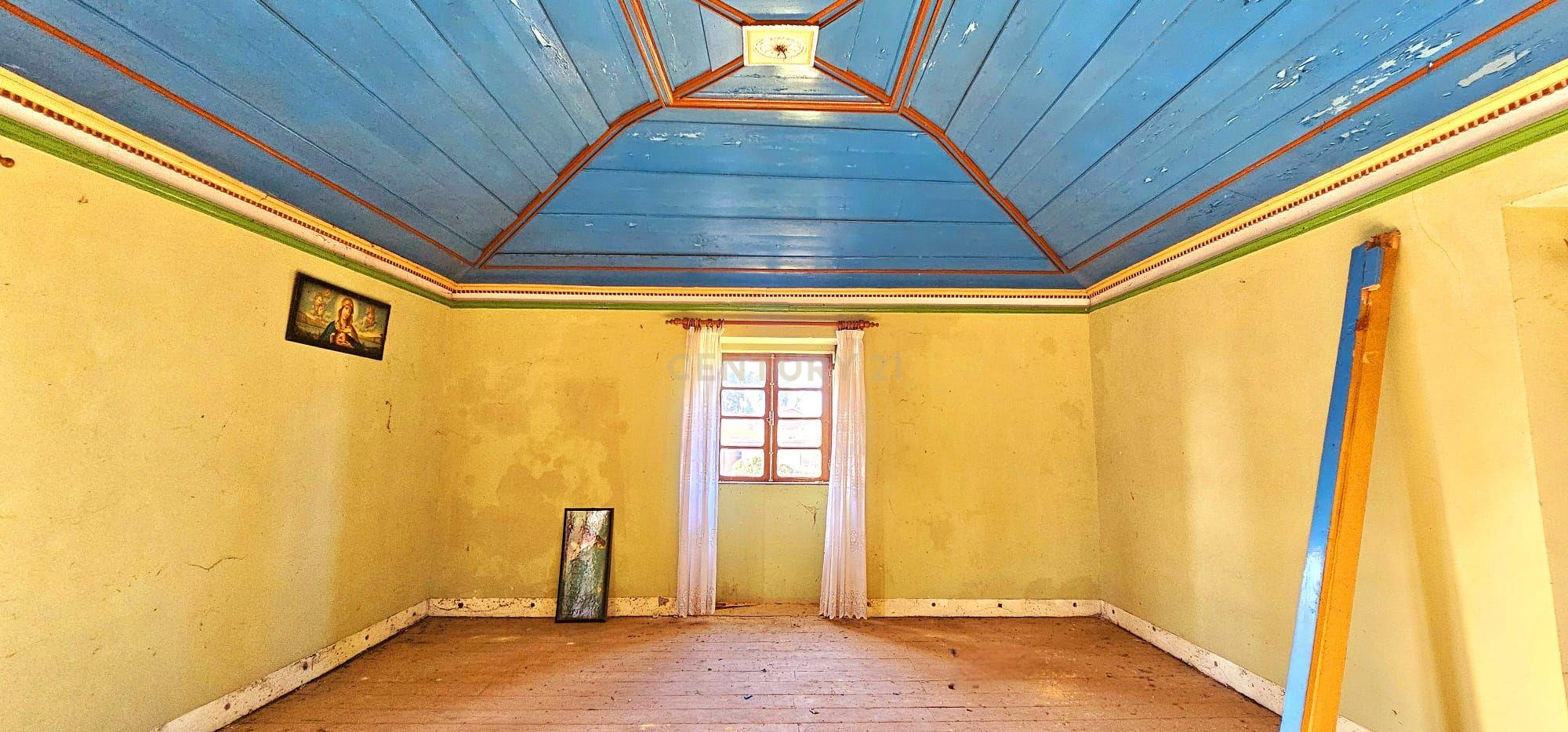 Casa para Recuperar em Braga, Ideal para Investimento - Image 21