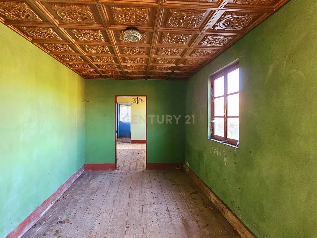 Casa para Recuperar em Barqueiros, Ideal para Investimento - Image 24