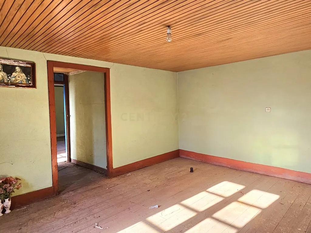 Casa para Recuperar em Barqueiros, Ideal para Investimento - Image 19